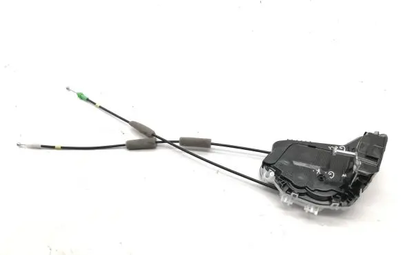 Toyota Yaris XP210 Rear door lock