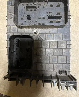Volkswagen Golf V Fuse module 1K0937124K