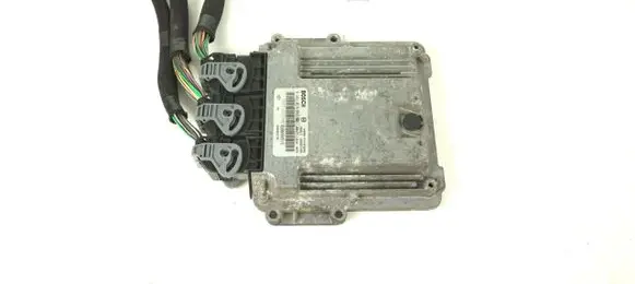 Renault Trafic II (X83) Engine control unit/module ECU 0281014648 8200666516