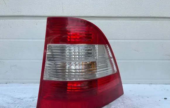Mercedes-Benz ML W163 Rear/tail lights A1638202464