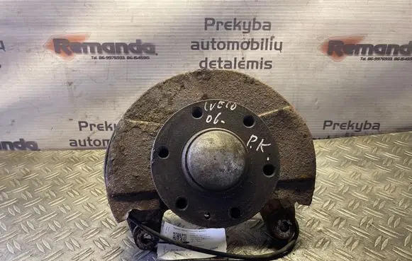 Iveco Daily 35 - 40.10 Front wheel hub