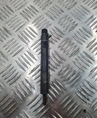 Renault Fluence Fuel injector 28237259