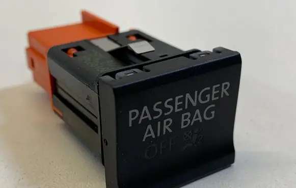 Volkswagen Polo V 6R Passenger airbag on/off switch 6C0919234A