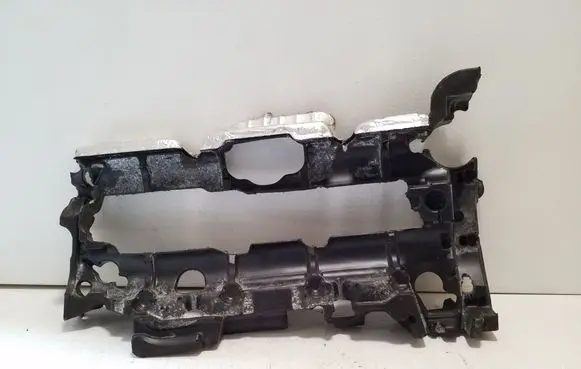 Other engine bay part