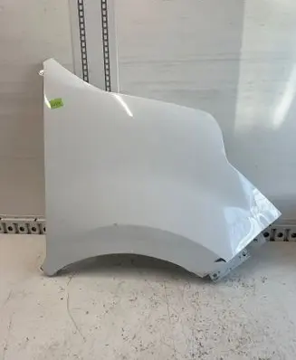 Nissan NV400 Fender 