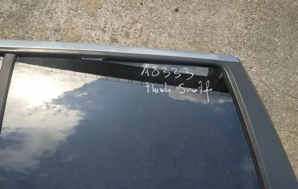 Hyundai Santa Fe Rear door window glass