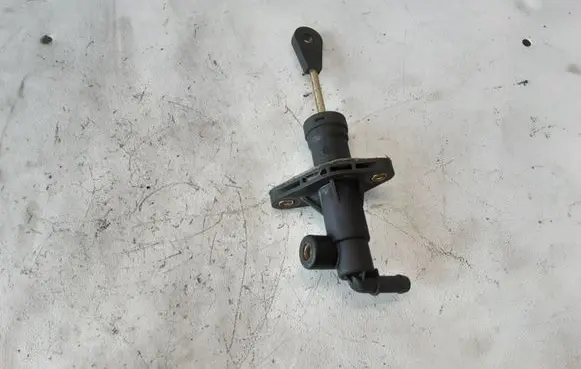 Hyundai Tucson LM Clutch master cylinder