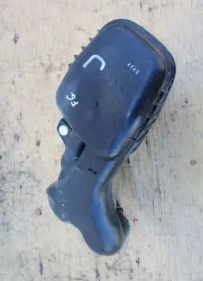 Subaru Impreza II Intake resonator a43FE01