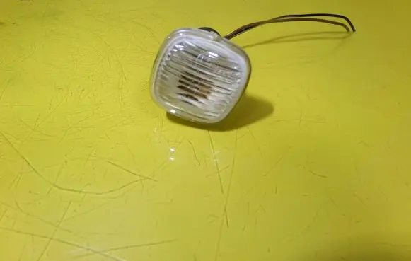 Skoda Fabia Mk1 (6Y) Front fender indicator light 1U0949127