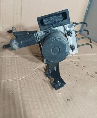 BMW 5 E60 E61 ABS Pump 6769703 3451676970301 3452676970501