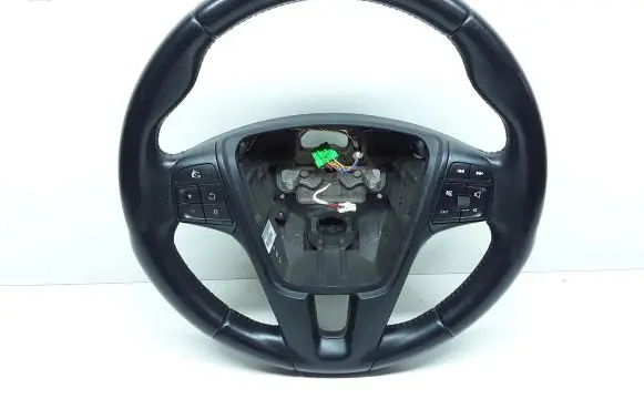 Volvo V40 Steering wheel P31250592