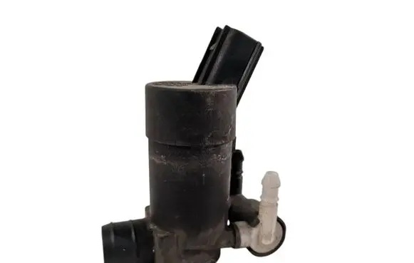 Volvo V50 Windscreen/windshield washer pump 1S7117K624FE T655C 31349228
