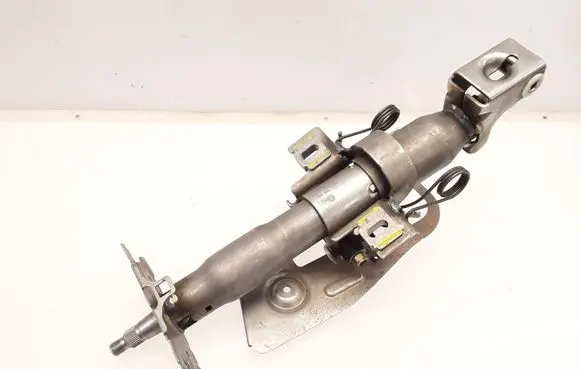 Toyota Avensis T250 Steering wheel axle FNR808 2216324B