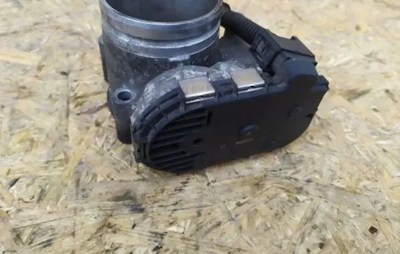 Alfa Romeo 147 Throttle valve