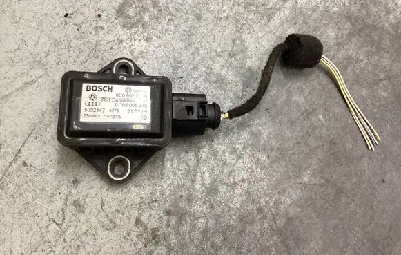 Audi A8 S8 D3 4E ESP acceleration yaw rate sensor 8E0907637A 5002447 0265005245