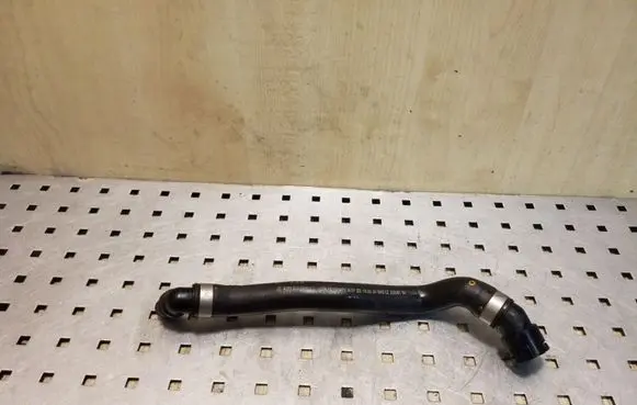 Mercedes-Benz E W211 Engine coolant pipe/hose A2118302896
