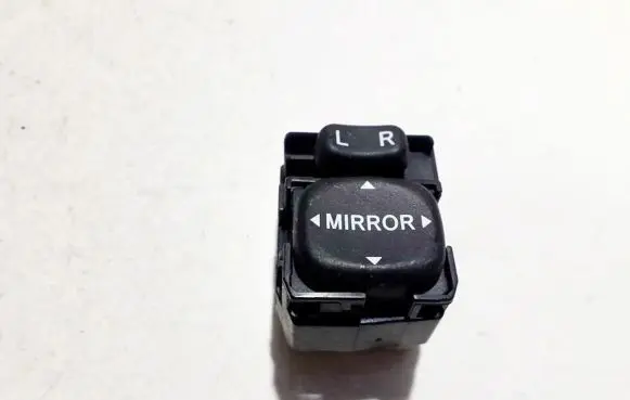 Toyota Auris 150 Wing mirror switch 183574 f78574-2
