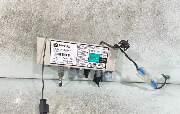 BMW 5 E39 Antenna control unit 8380685