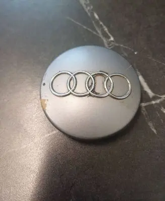 Audi A6 S6 C5 4B Original wheel cap 8D0601170