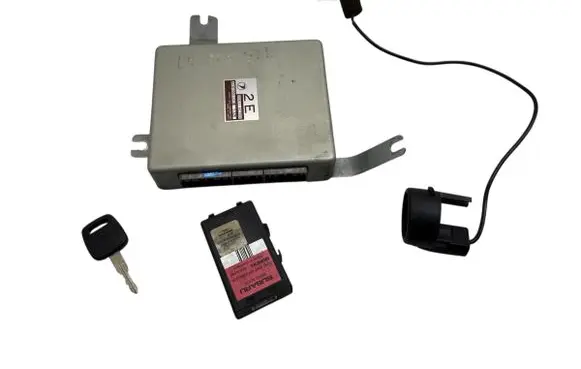 Engine ECU kit and lock set