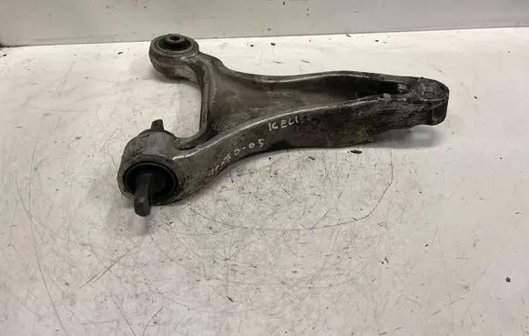 Volvo XC70 Front lower control arm/wishbone