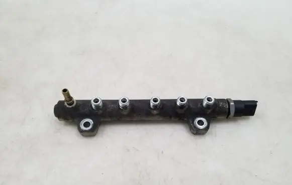 Opel Movano A Fuel main line pipe 8200347593