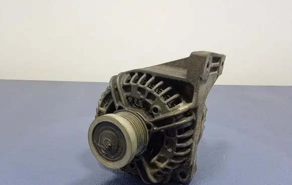 Volvo XC90 Generator/alternator 30667787