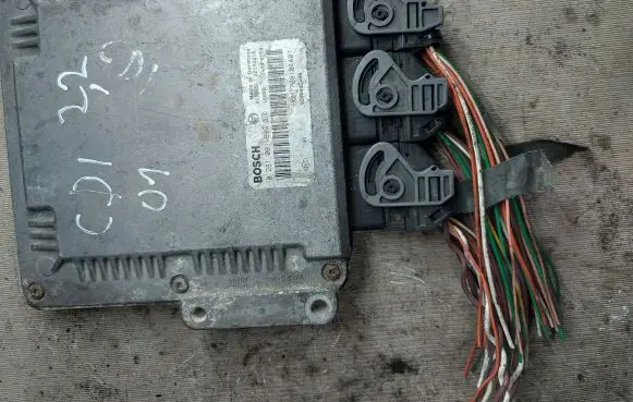 Renault Espace - Grand espace IV Engine control unit/module 8200095448 0281001999 7700104407