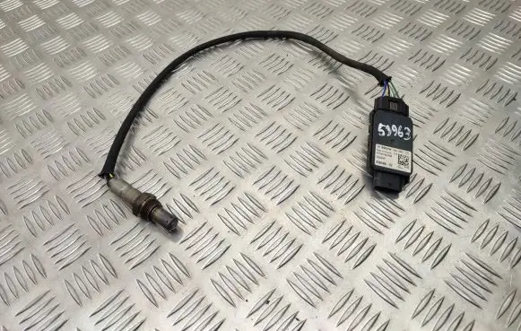 BMW 2 F45 Lambda probe sensor 0281007667 8580408