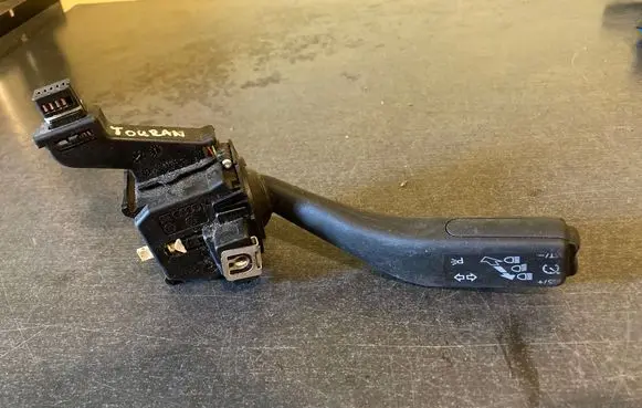 Volkswagen Cross Touran I Indicator stalk 1K0953513G 01103512 10351240154164