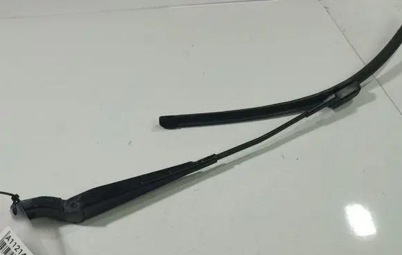 Skoda Fabia Mk2 (5J) Front wiper blade arm 