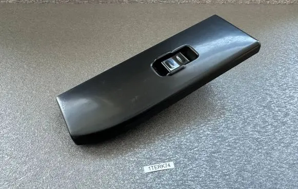 Nissan Terrano Electric window control switch 25411D4600 8096083G60