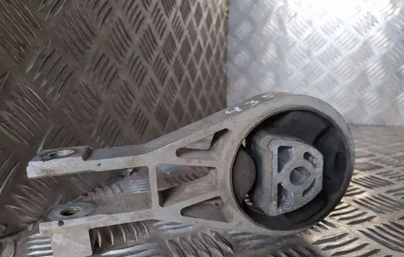 Opel Corsa D Gearbox mount 633374681