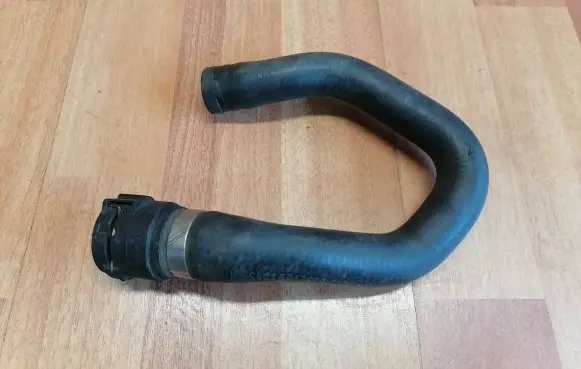 BMW 5 E60 E61 Engine coolant pipe/hose 6917699 64216917699