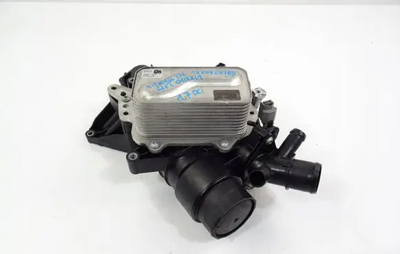 Nissan X-Trail T32 Oil filter mounting bracket 152088678R