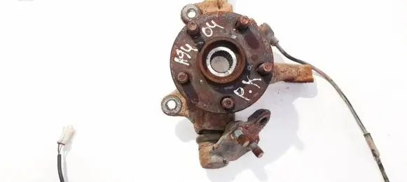 Toyota Avensis T250 Front wheel hub