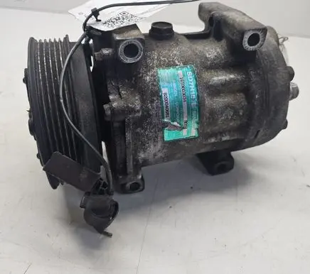 Volvo S40, V40 Air conditioning (A/C) compressor (pump) 8200040681