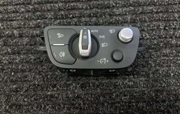 Audi Q7 4M Light switch 4M0941531AH 1033832800
