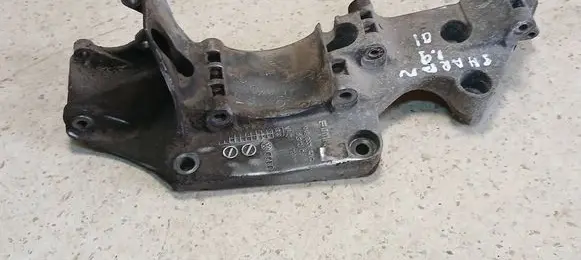 Volkswagen Sharan Generator/alternator bracket R045903143C