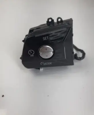 BMW 7 G70 Steering wheel buttons/switches 