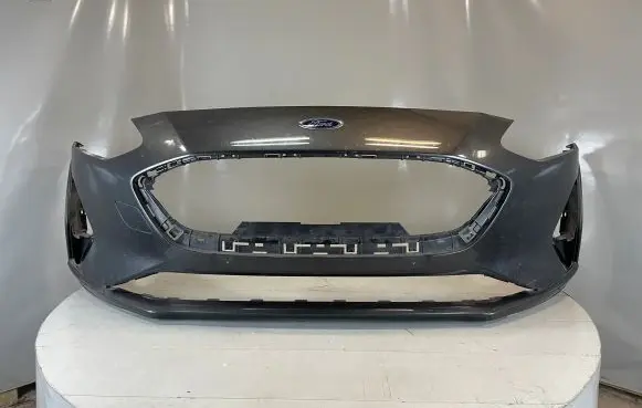 Ford Focus Front bumper JX7B17757