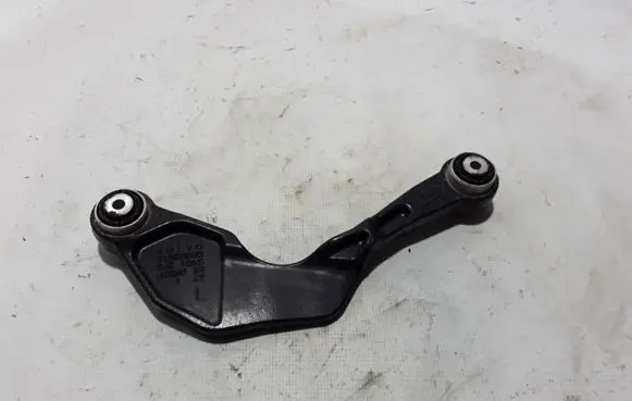 Rear upper control arm/wishbone