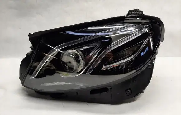 Mercedes-Benz E W213 Headlight/headlamp A2139064704