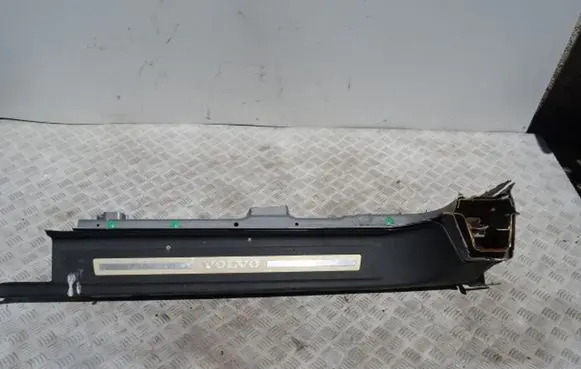 Volvo C70 Front sill (body part) 