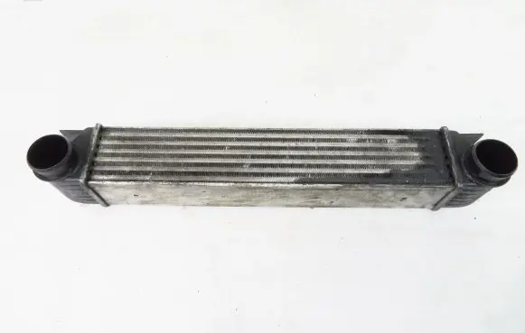 BMW 7 E38 Intercooler radiator 2247359