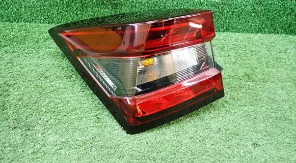 Nissan Juke II F16 Rear/tail lights