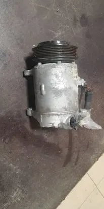 BMW X1 F48 F49 Air conditioning (A/C) compressor (pump) 23137510 6452602 1607181812