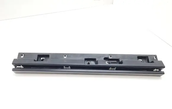 BMW 2 F46 Sill supporting ledge 7301940 51777301940 195935