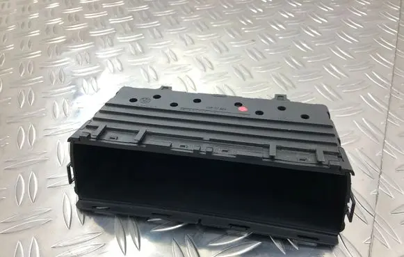 BMW 5 E60 E61 Dashboard storage box/compartment 7051399 7063145