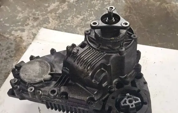 BMW X5M E70 Gearbox transfer box case 7599887 8588225010 592412503